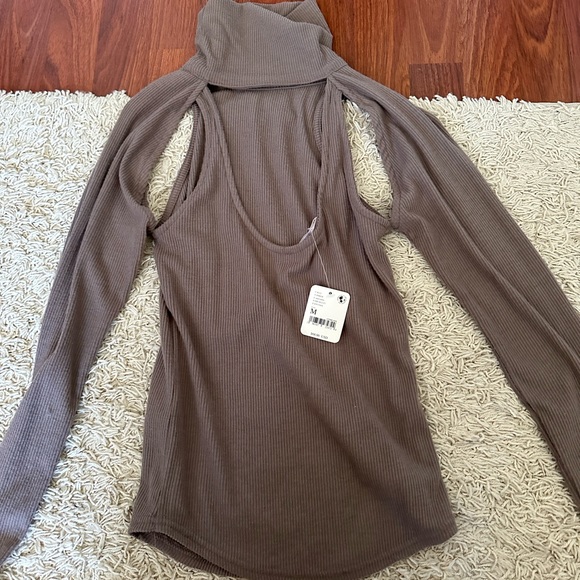 NWT Free People Cutout Turtleneck - Picture 2 of 4